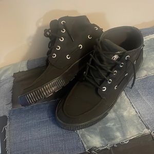 High top is polo shoes